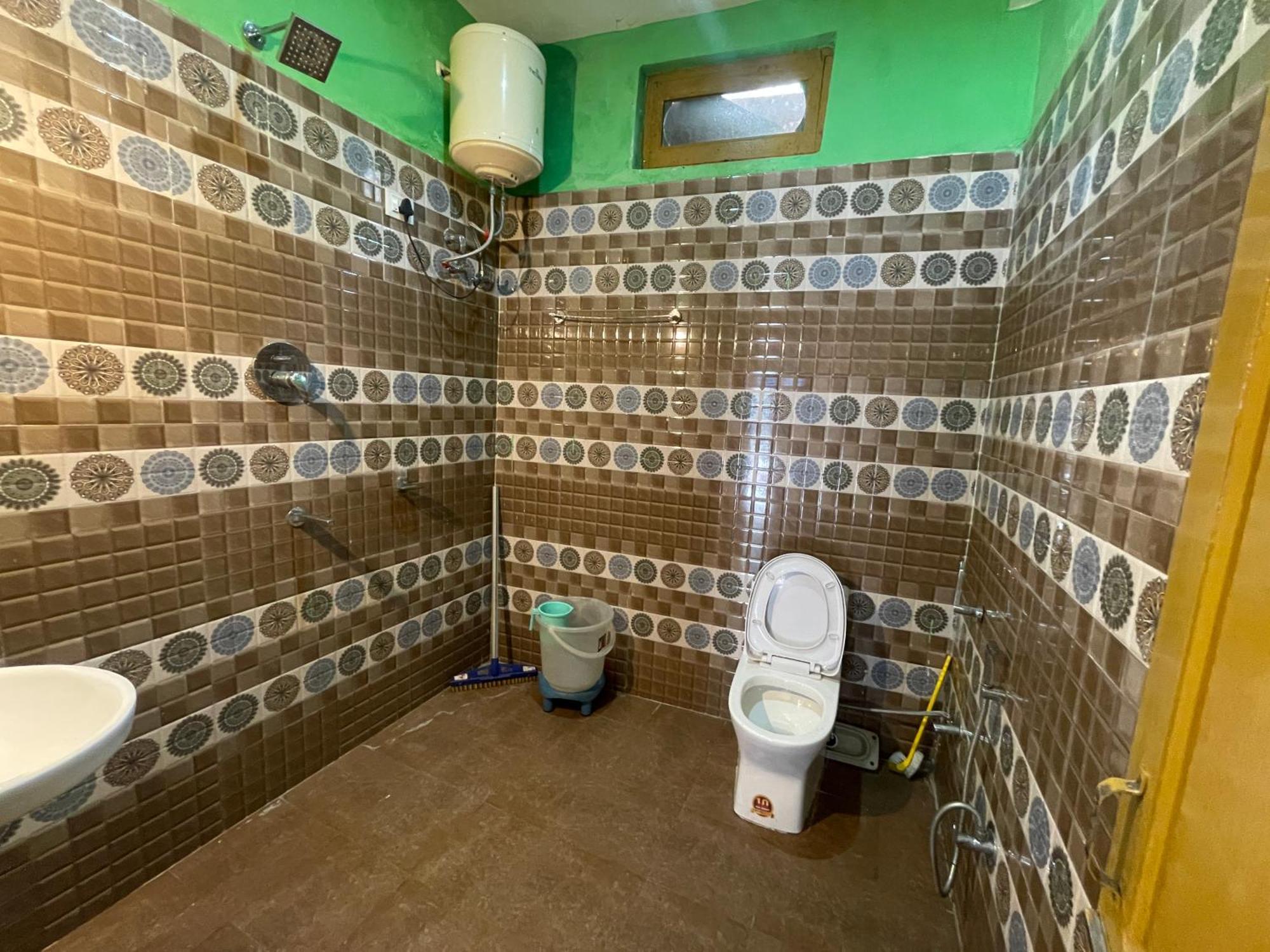 Chojh Inn Guest House Kasol Luaran gambar