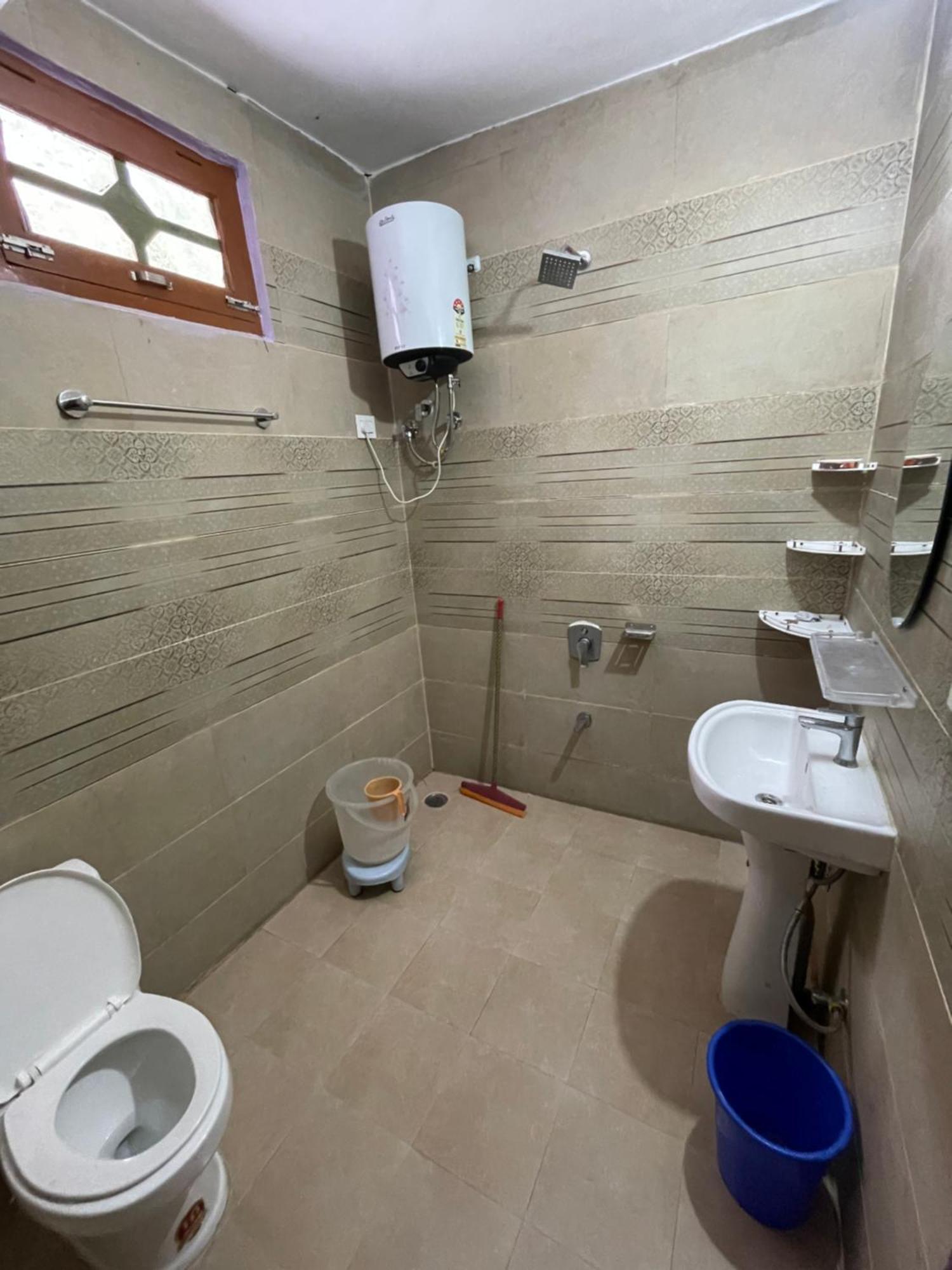 Chojh Inn Guest House Kasol Luaran gambar