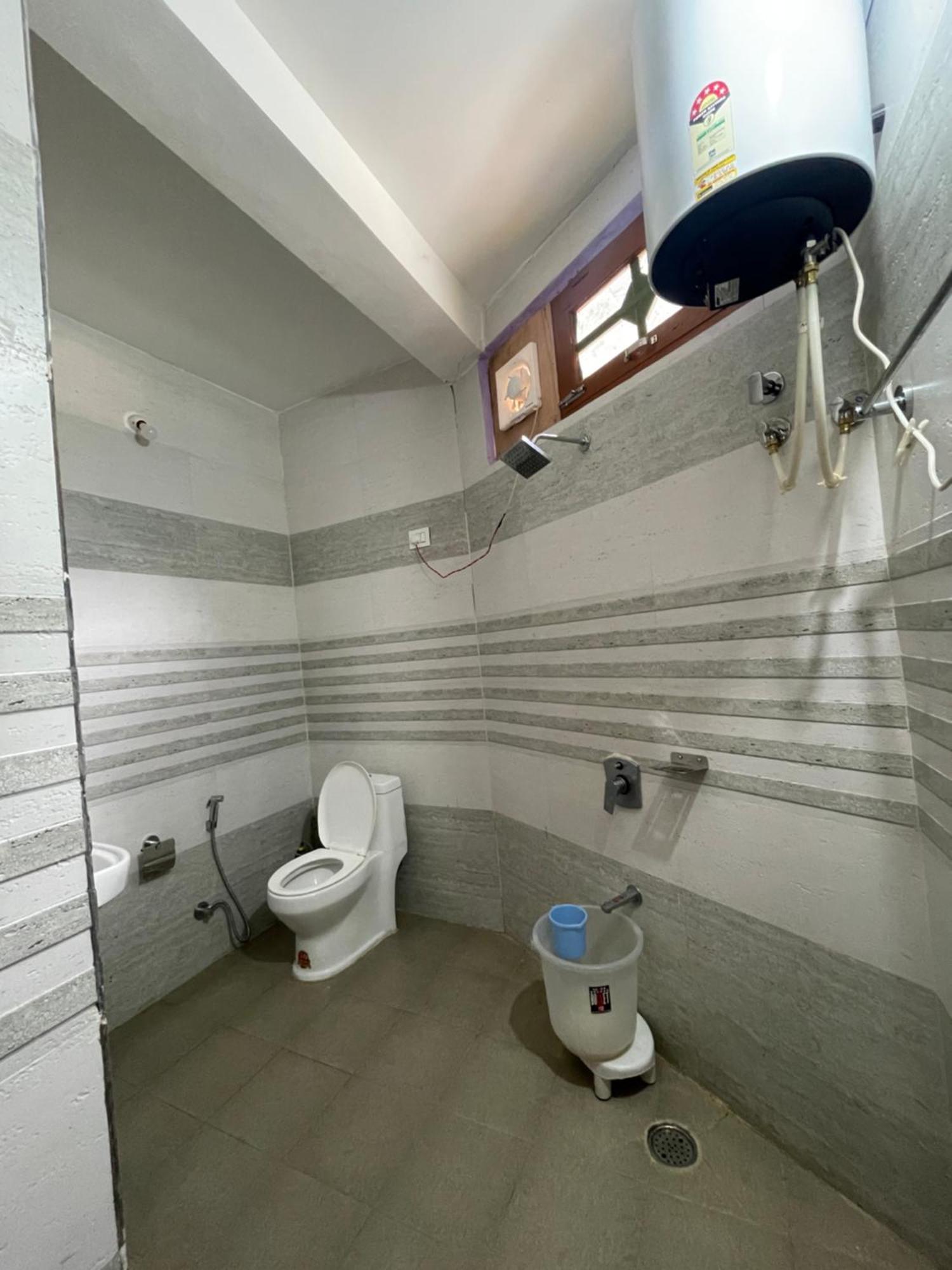 Chojh Inn Guest House Kasol Luaran gambar